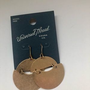NWT Universal Thread gold dangle earrings